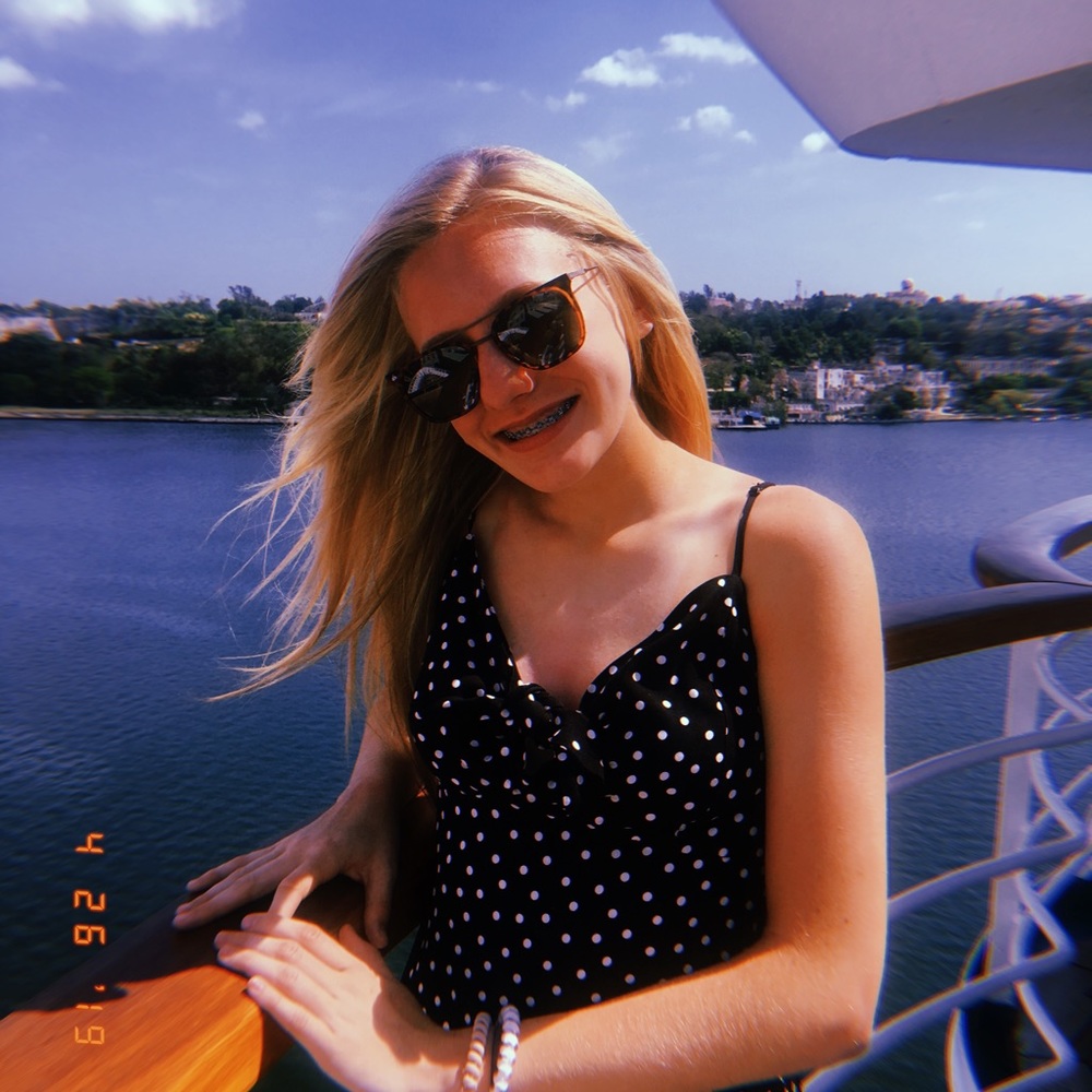 Meet your Posher, Hannah